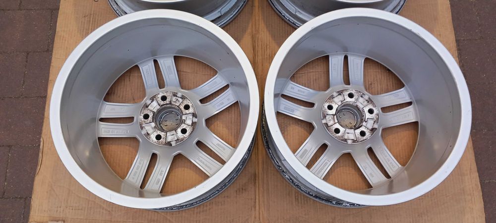 Felgi aluminiowe oryginał AUDI A4 B8/B9  5x112, 7Jx17, ET42, 66.5, Bdb