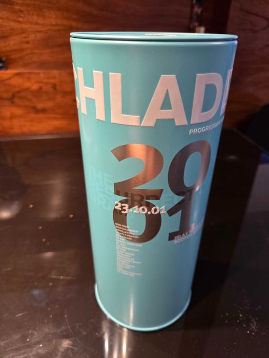 Kolekcjonerska Bruichladdich 2001 Resurrection