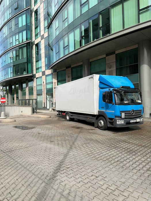 Usługi Transportowe WARSZAWA TRANSPORT Polska z windą CHŁODNIA ciężarówka BUS Przeprowadzki 24/7 transport maszyn
