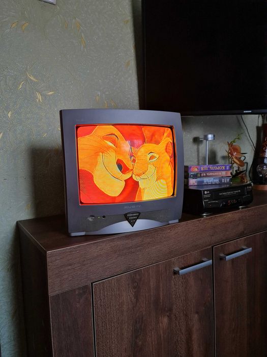 Телевизор Rubin 37М10-2