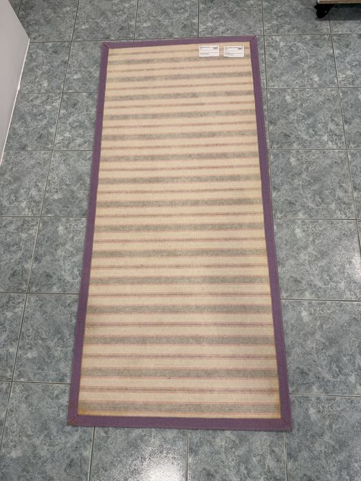 Tapete Cannes 017 Roxo com remate 180x80cm