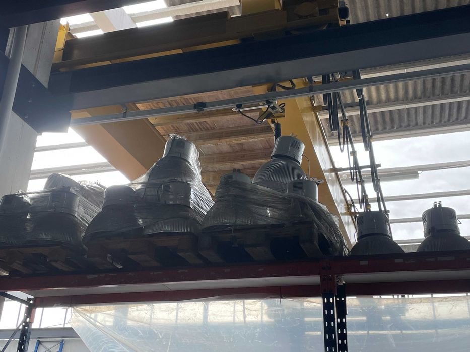 Candeeiros industriais