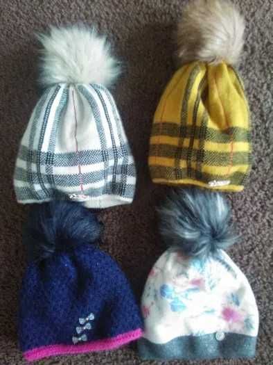 4 sztuki czapek czapki zima ocieplane z pomponem futrzanym 48-50