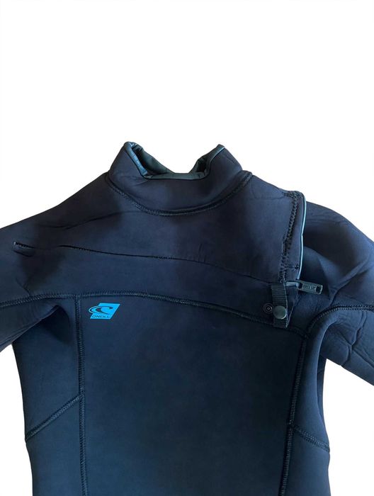 Fato Sutf Criança O'Neill modelo Hyperfreak 4/3 mm + Chest Zip, tamanho 12 anos.