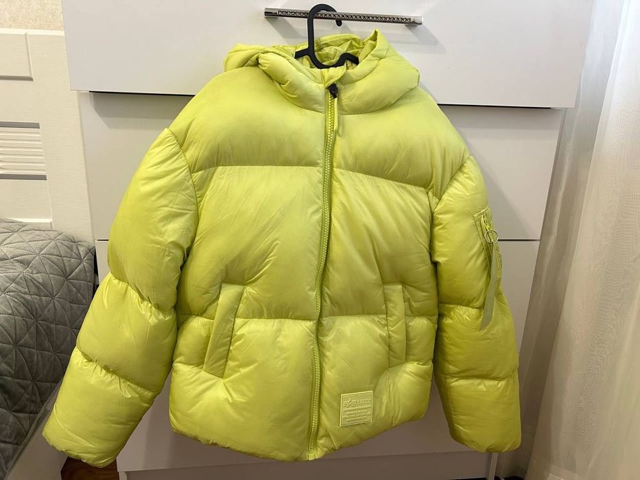 Куртка, пуховик, Alpha Industries оригінал зимова зелена з капюшоном.