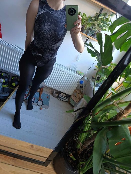 Body szare czarne w pajęczyny 38 M