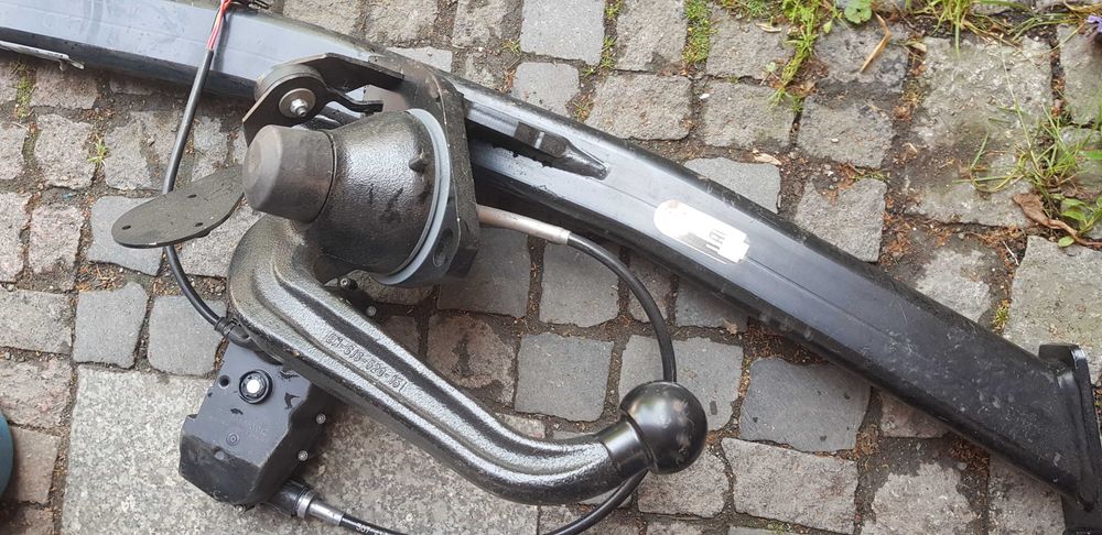 Ford focus MK3 oryginalny elektryczny hak holowniczy tanio wysyłka