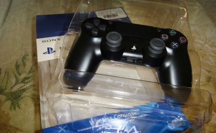 playstation 4 2 джойстика в комплекте