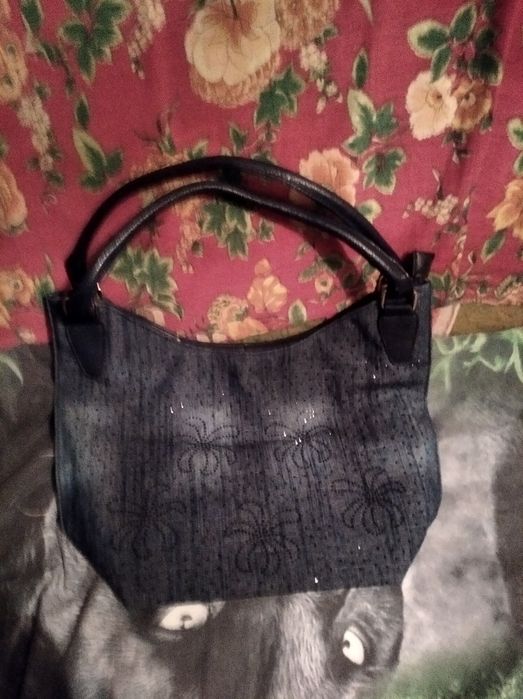 Продам сумку в хорошем состоянии