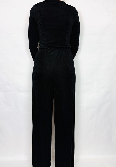 Czarny aksamitny kombinezon kopertowy XS 34