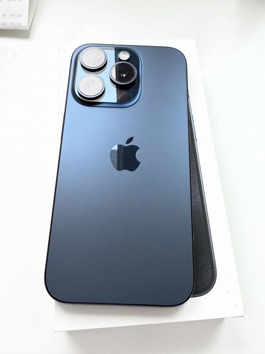 Продам свій  айфон 15про 128GB