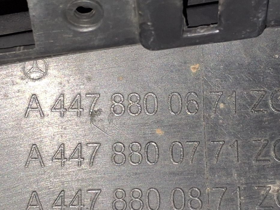 Pára-choques trás MERCEDES-BENZ Vito (638)