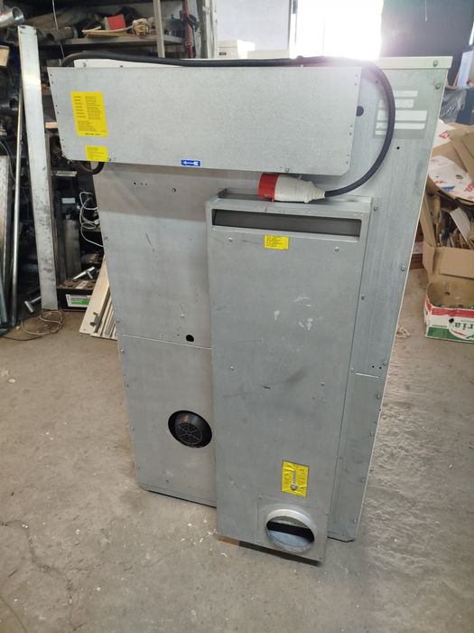 Професійна сушка для білизни Cordes-Miele.