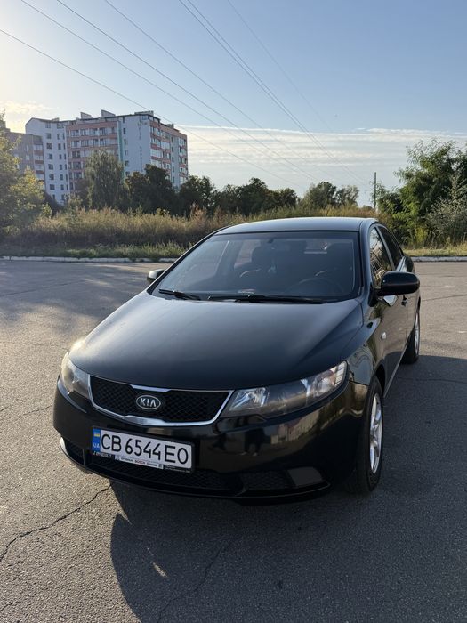 Продам KIA CERATO 2010 года, газ бенз хорошее состояние