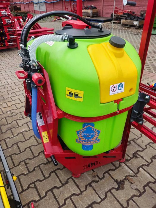 Opryskiwacz Polowy sadowniczy zawieszany ciągany