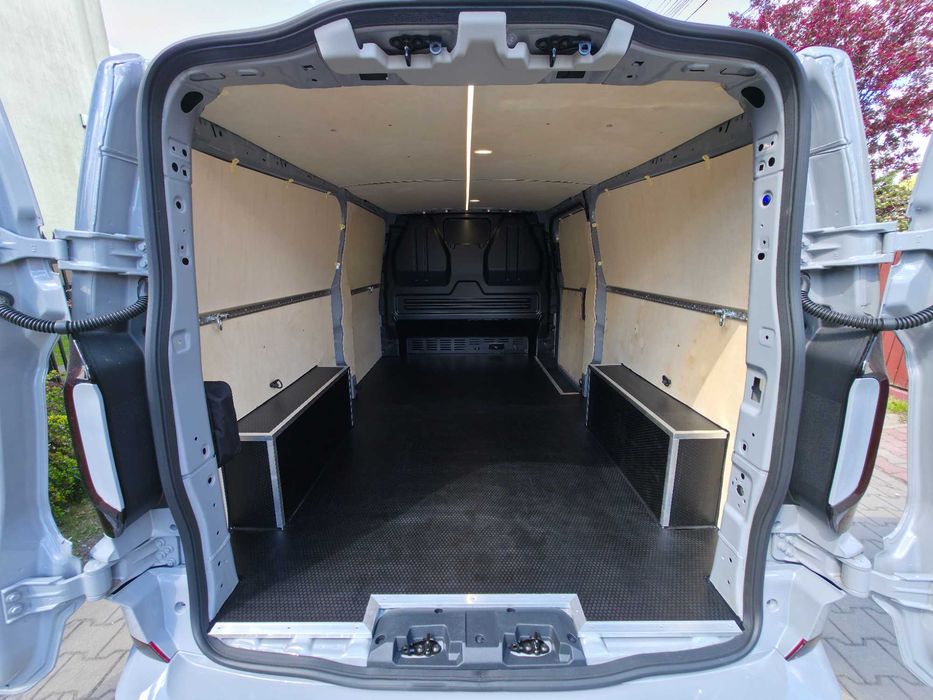 Zabudowa ze sklejki MAN TGE Volkswagen Caddy Transporter Crafter Van