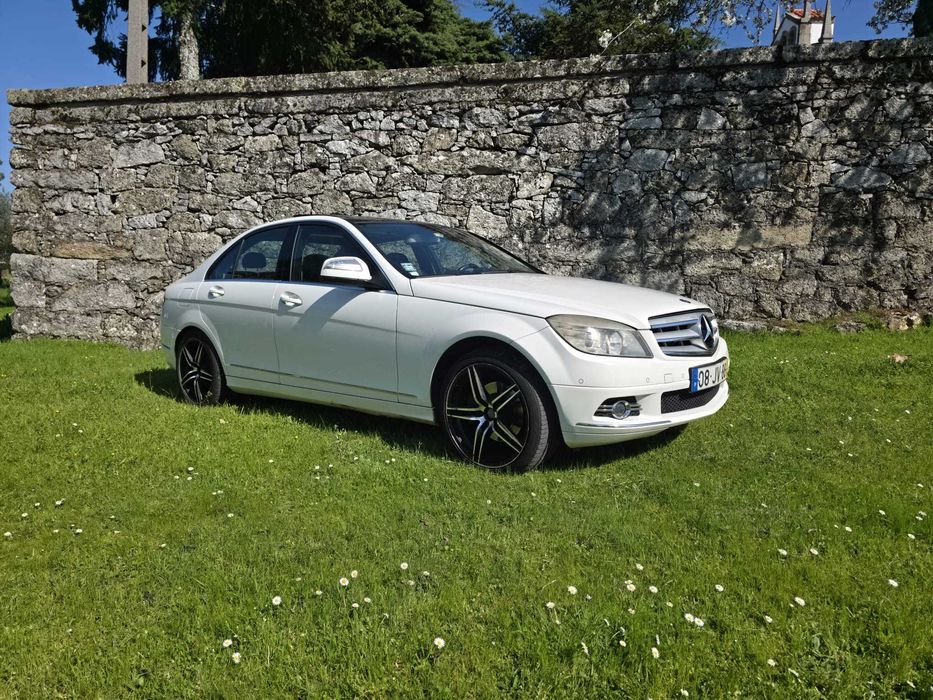 Mercedes-Benz c220