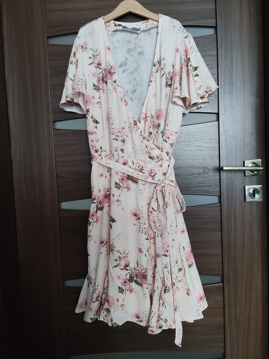 Różowa sukienka Polina Manifiq wiskoza 100% rozmiar M 38