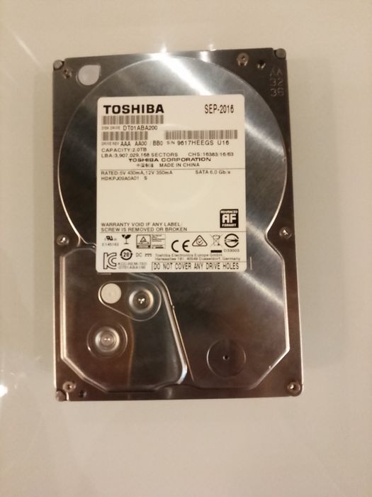 Disco Rígido Toshiba 2TB 3.5" SATA III (DT01ABA200)