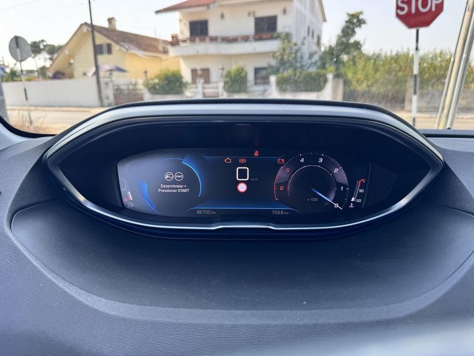 Peugeot 3008 1.5 BlueHDi Allure Pack – 2022 | Nacional