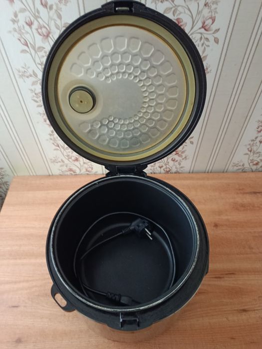 Мультиварка Liberton LMC 3106