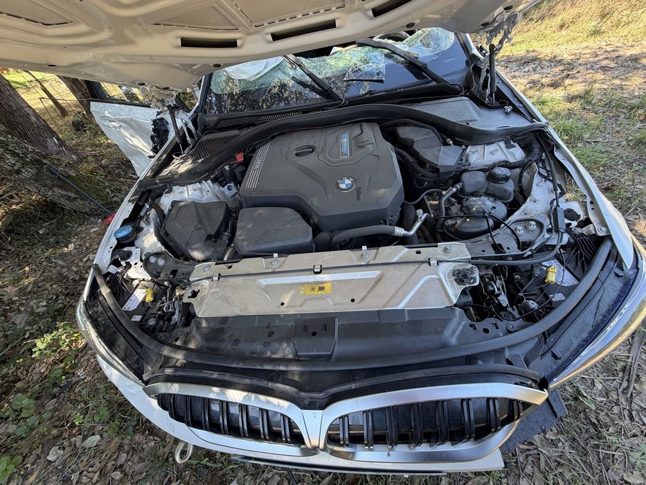 Bmw 320E  LCI  65000 km  c/iva incluido