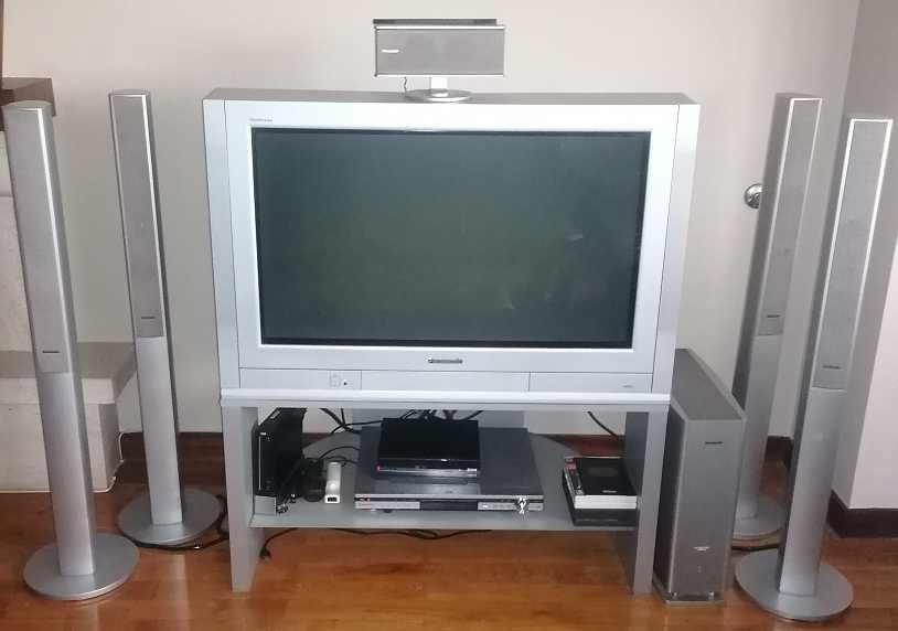 TV Panasonic TX-36PL35F + Sistema de Som Panasonic SC-HT850