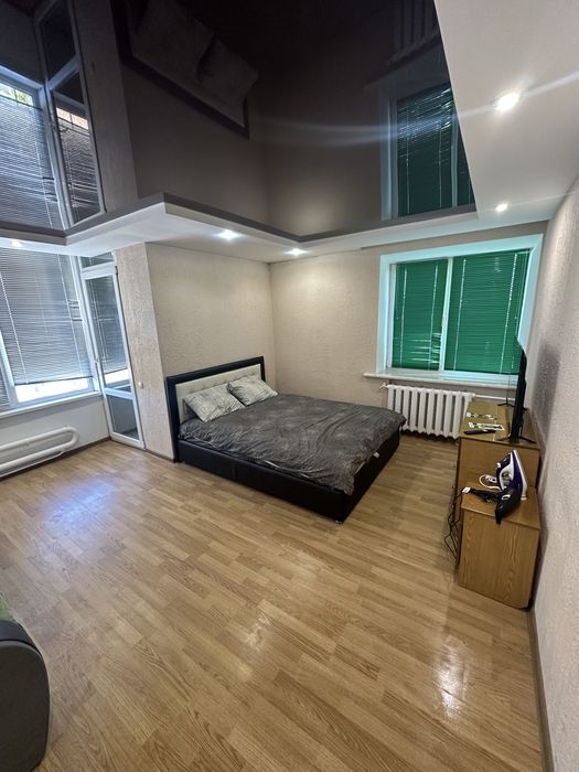 Квартира пободово , центр міста , поруч сімья , чудо маркет