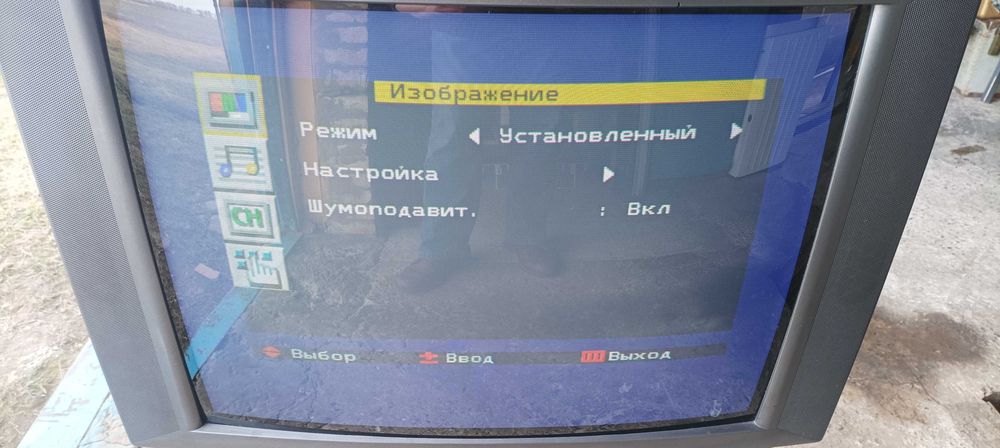 телевiзор SAMSUNG CS-25D4R