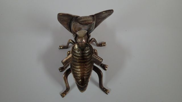 Cinzeiro em bronze