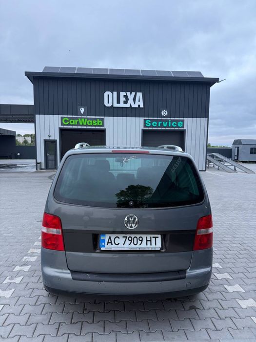 Volkswagen Touran