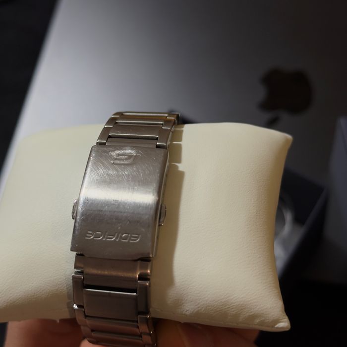 Металевий кежуал-годинник CASIO Edifice, оригінал!