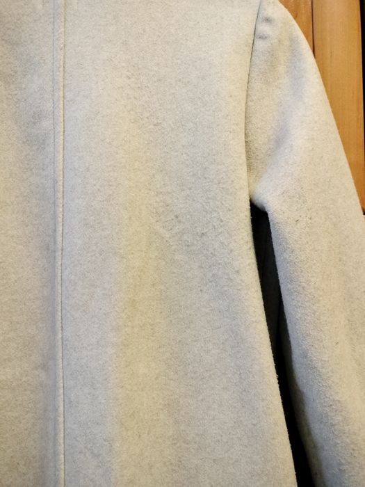 Kremowy sweter Zara 36