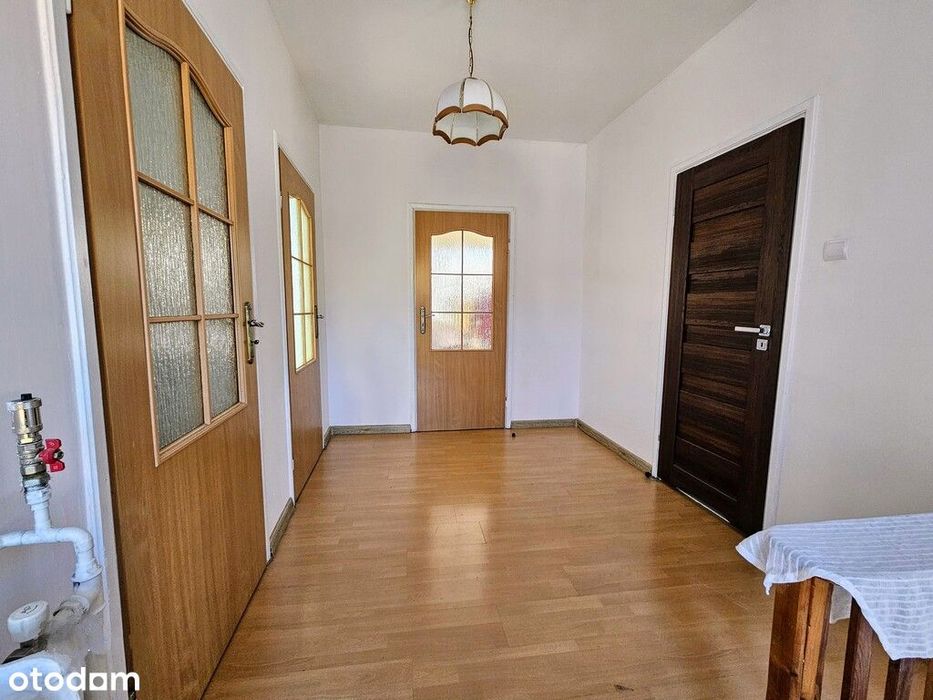 Na sprzedaż wolnostojący dom Jedlina Zdrój