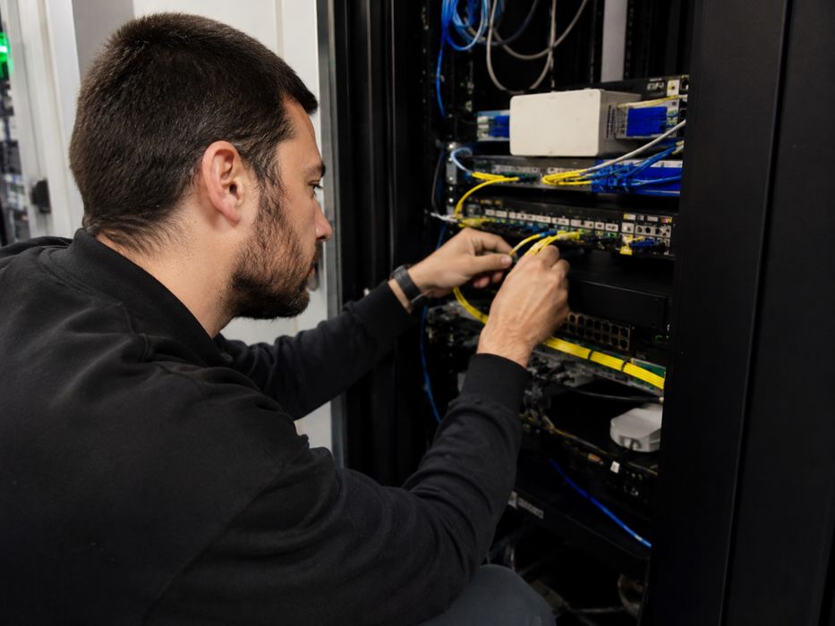 Manutencão em Fibra Optica , Redes e Coaxial.