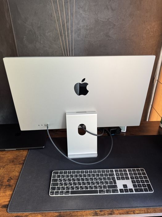 Apple thunderbolt display ジャンク品 apple thunderbolt display - купити монітори для ПК - Ціна на OLX.ua