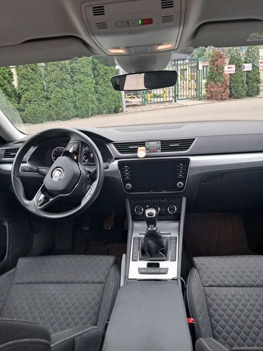 Skoda Superb 2022 1.5