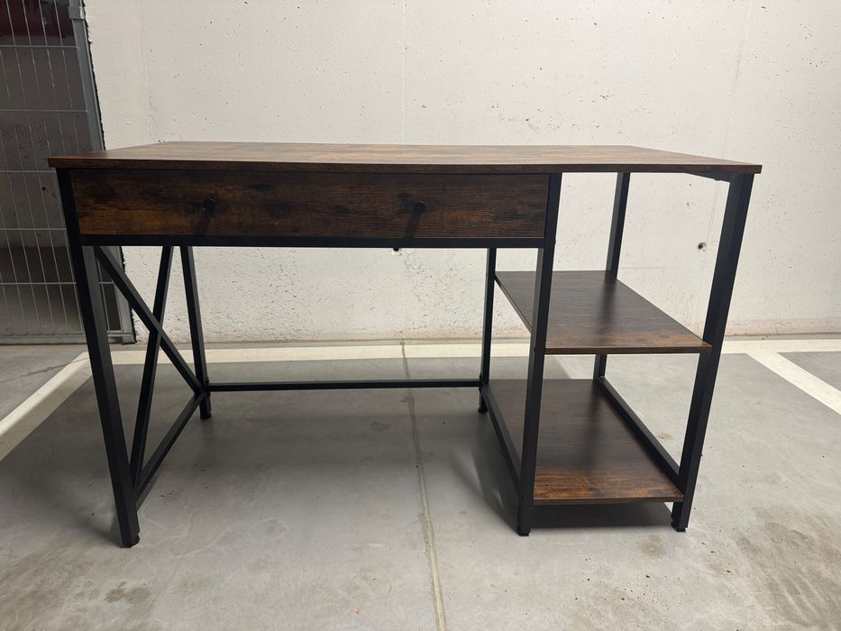 Biurko loftowe w bardzo dobrym stanie