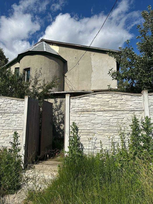 Терміновий продаж! Двоповерховий будинок у с. Трисвятська Слобода!