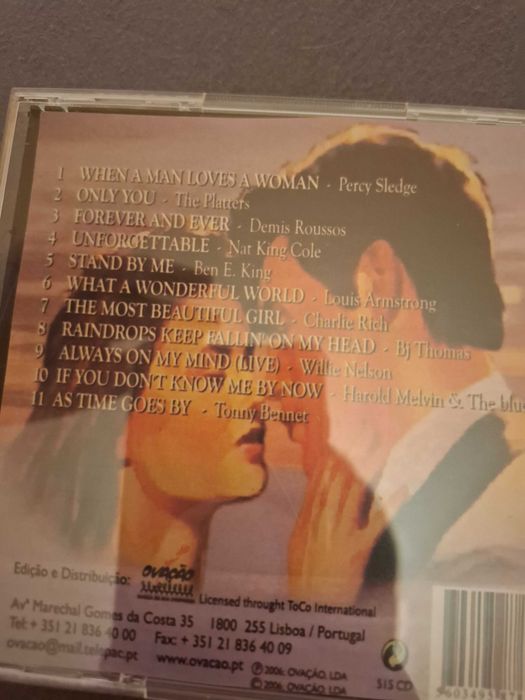 Vendo cd love classics