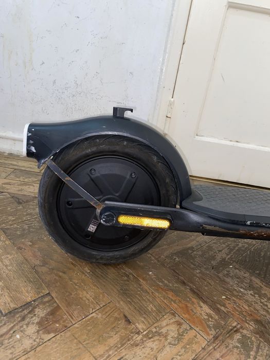 Segway Ninebot F2E – Com Carregador e Manual