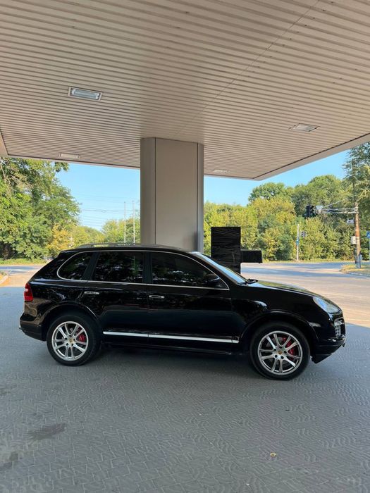 Porsche Cayenne 4.5 turbo