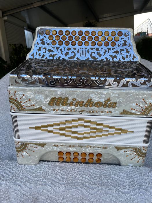 Vendo concertina semi Nova