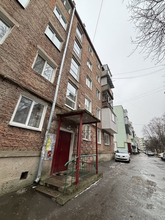 р Продаж 3-кімнатної квартири на Чайці