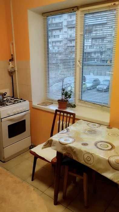 Оренда 3-кімнатної квартири на Березняках.