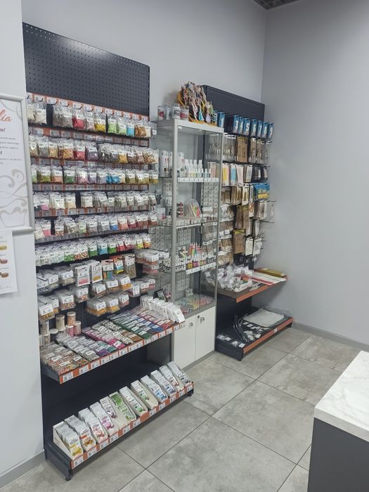 Перфорованний стелаж, перфорація, гачки