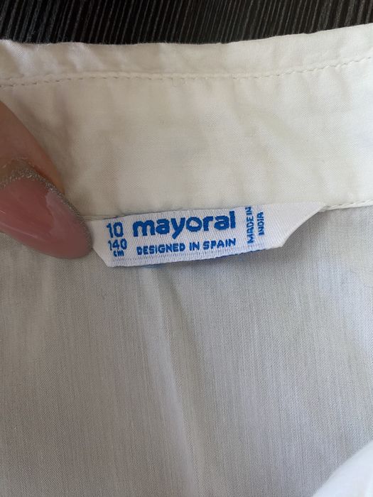 Продам білу блузу рубашку Hello Kittiy  для дівчинки