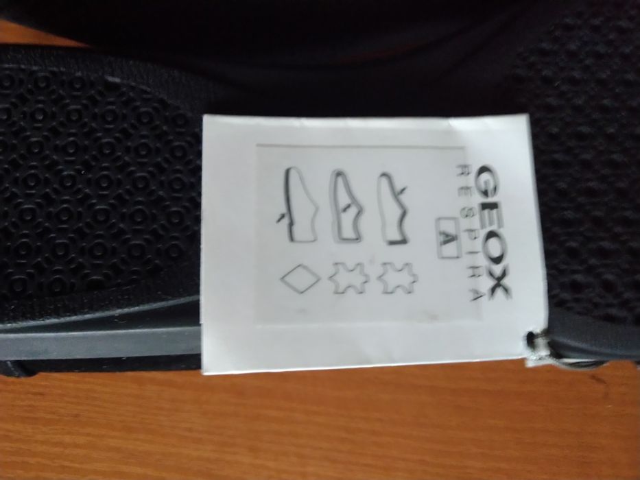 Новые из натуральной кожи лоферы