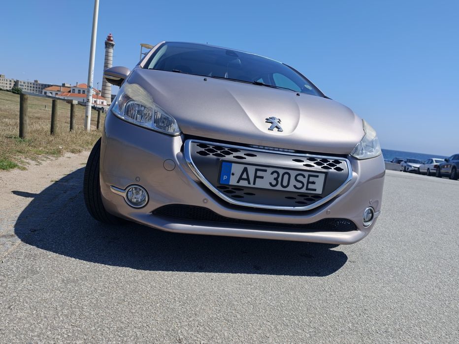 Peugeot 208 1.4 e-HDi — photo 4