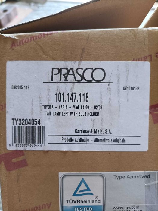 Farolim esquerdo toyota yaris